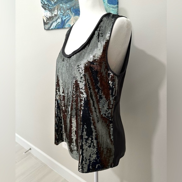 Elie Tahari NWT Silver Sequin Sleeveless Silk Top Scoop Neck Gorgeous Chic - Picture 9 of 10